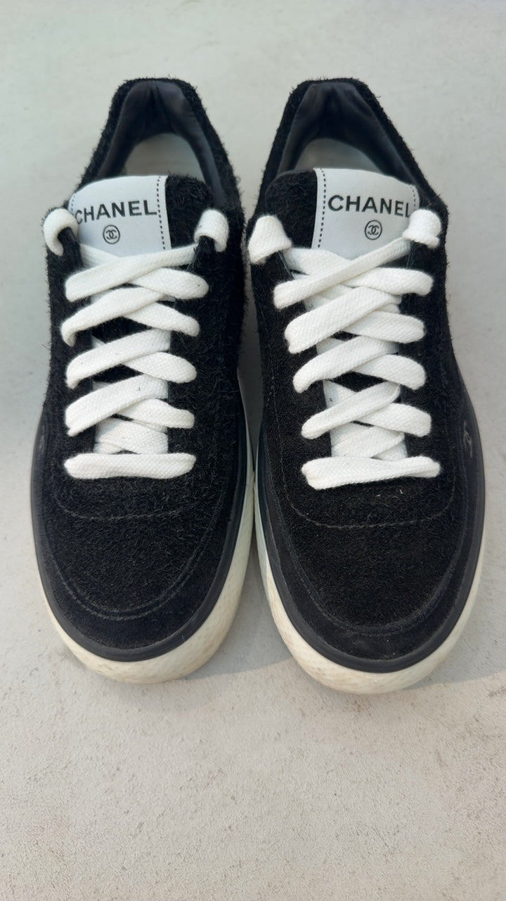 Chanel Zapatos 38,5 Black and white