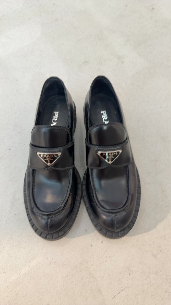 Prada Zapatos 38,5 Black