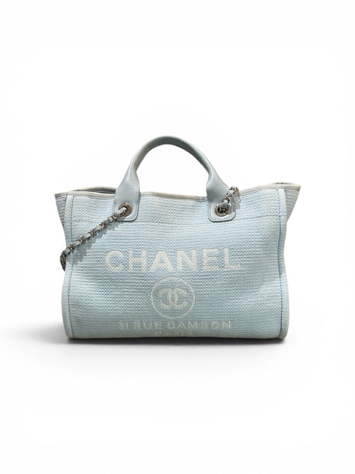 CHANEL Bolsos Light blue