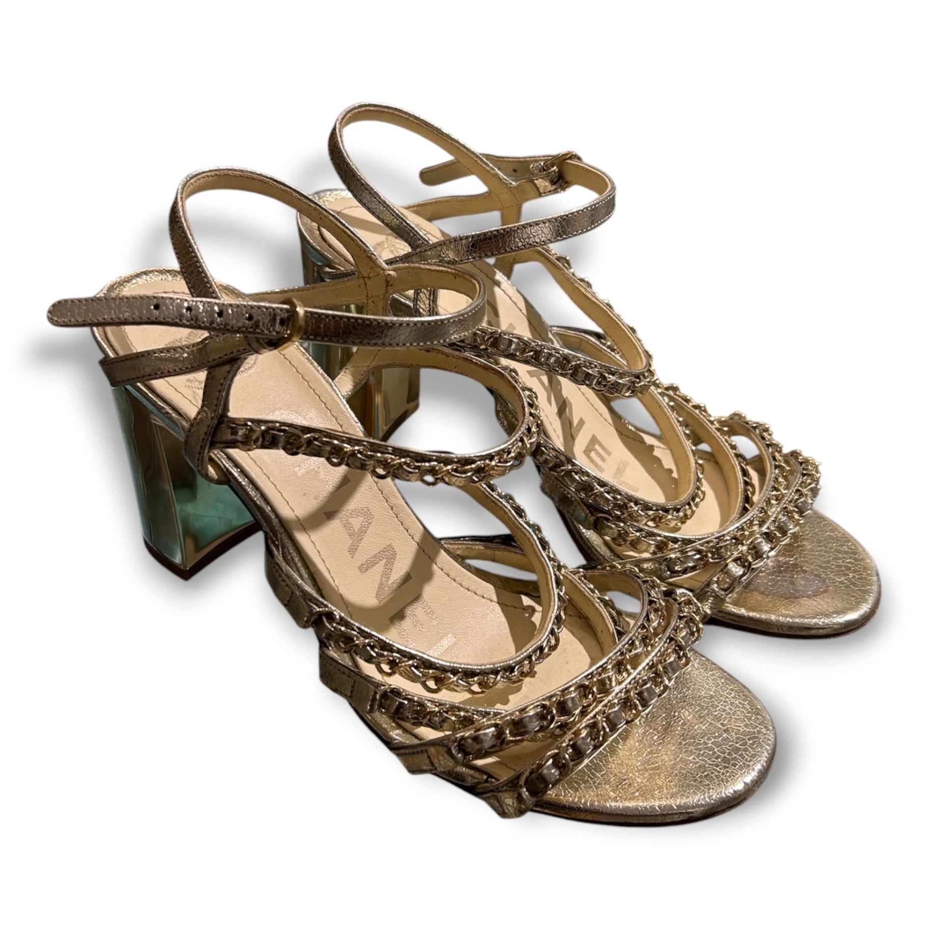 CHANEL Zapatos 38 Gold