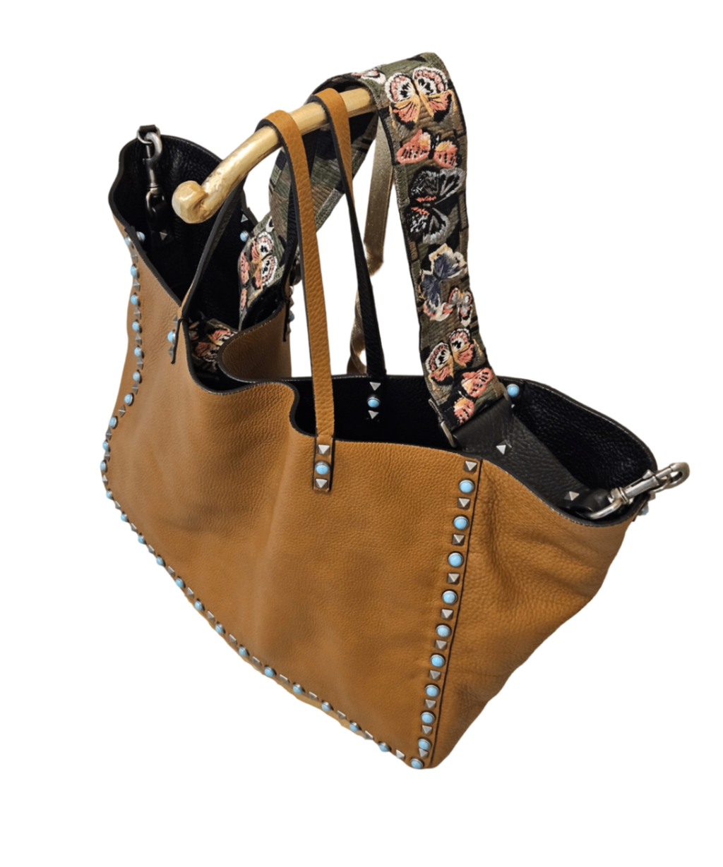 Valentino Garavani Rockstud Turquoise-Embellished Reversible Tote Bag Bolsos de mujer Large Camel Brown 