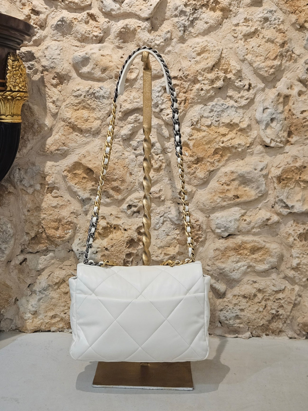Chanel 19 Large Flap Bag in White Quilted Lambskin (Mixed Metals)